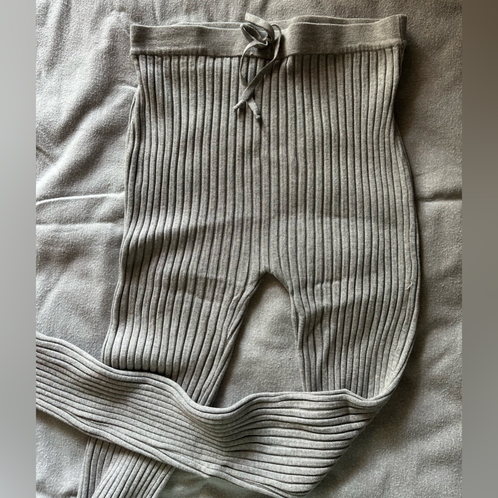 Stretchy ribbed leggings